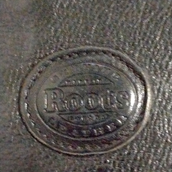 ROOTS CANADA XL Messenger Bag / Briefcase - Picture 13 of 14